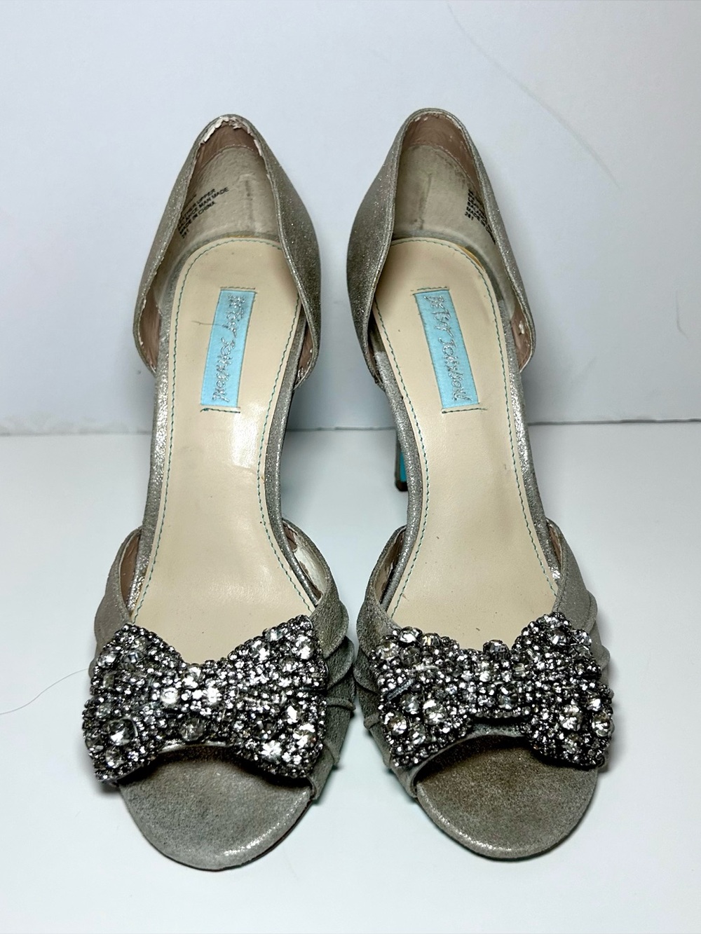 Blue by Betsey Johnson Gown Rhinestone Bow d’Orsay Stilettos 8M